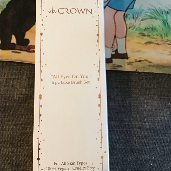 Morphe and Crown Set of Brushes - Picture 3 of 8